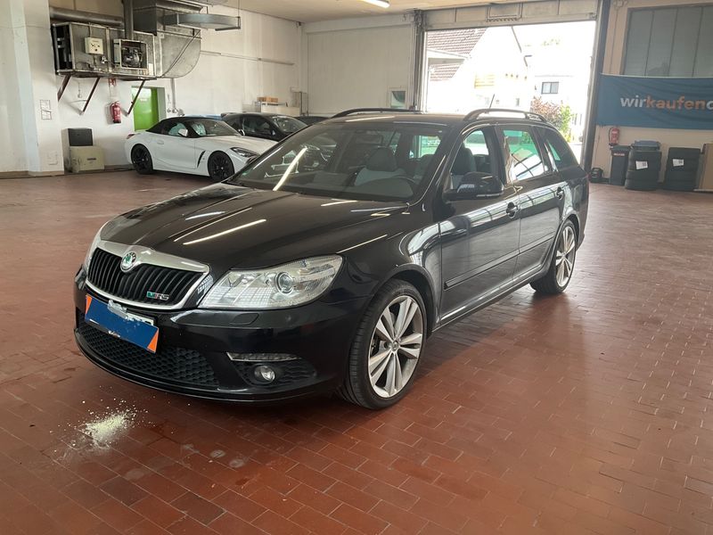 Skoda Octavia 2.0 TDI RS — zdjęcie 1