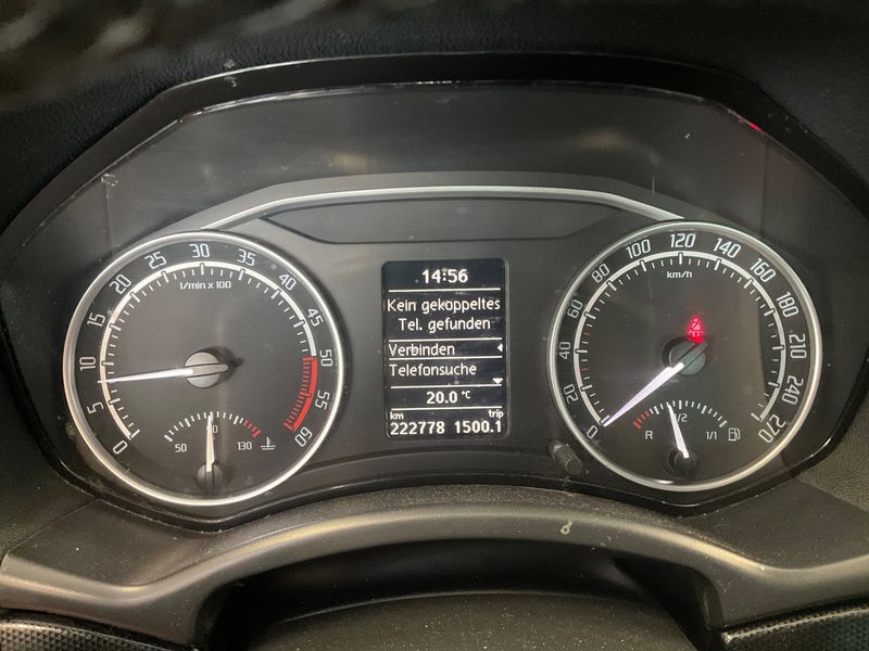 Skoda Octavia 2.0 TDI RS — zdjęcie 4