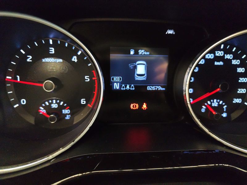 Kia cee'd 1.6 CRDi Mild-Hybrid Tech — zdjęcie 12