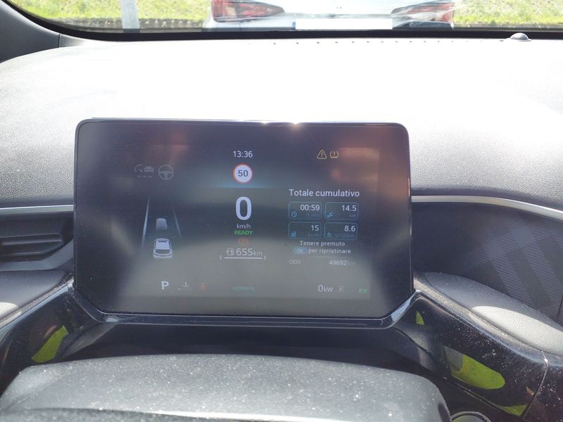 MG 3 1.5 Hybrid+ Luxury — zdjęcie 12