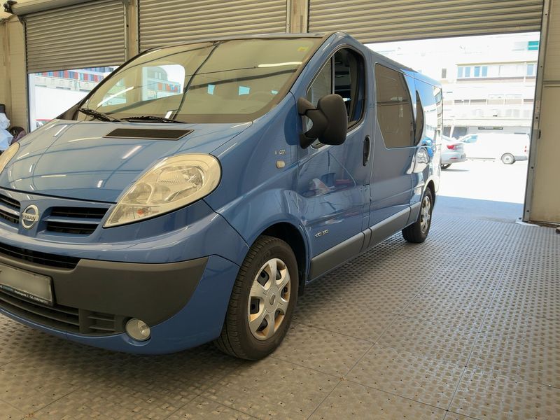 Nissan Primastar 2.5 dCi Avantour L1H1 2.9t — zdjęcie 2
