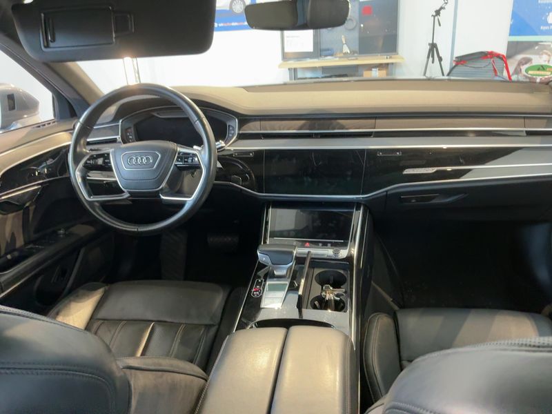Audi A8 3.0 TDI Mild-Hybrid 50 quattro — zdjęcie 12