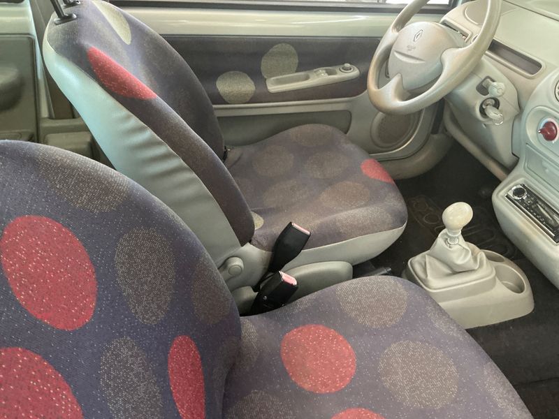 Renault Twingo 1.2 Liberty — zdjęcie 3