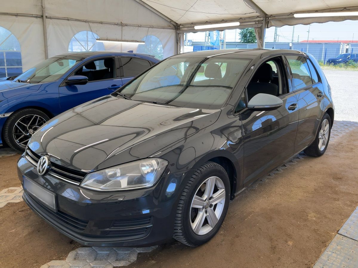 Volkswagen Golf 2013 — photo 1