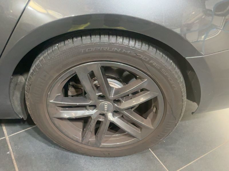 Audi A4 2.0 TDI ultra Design 2017 – снимка 5