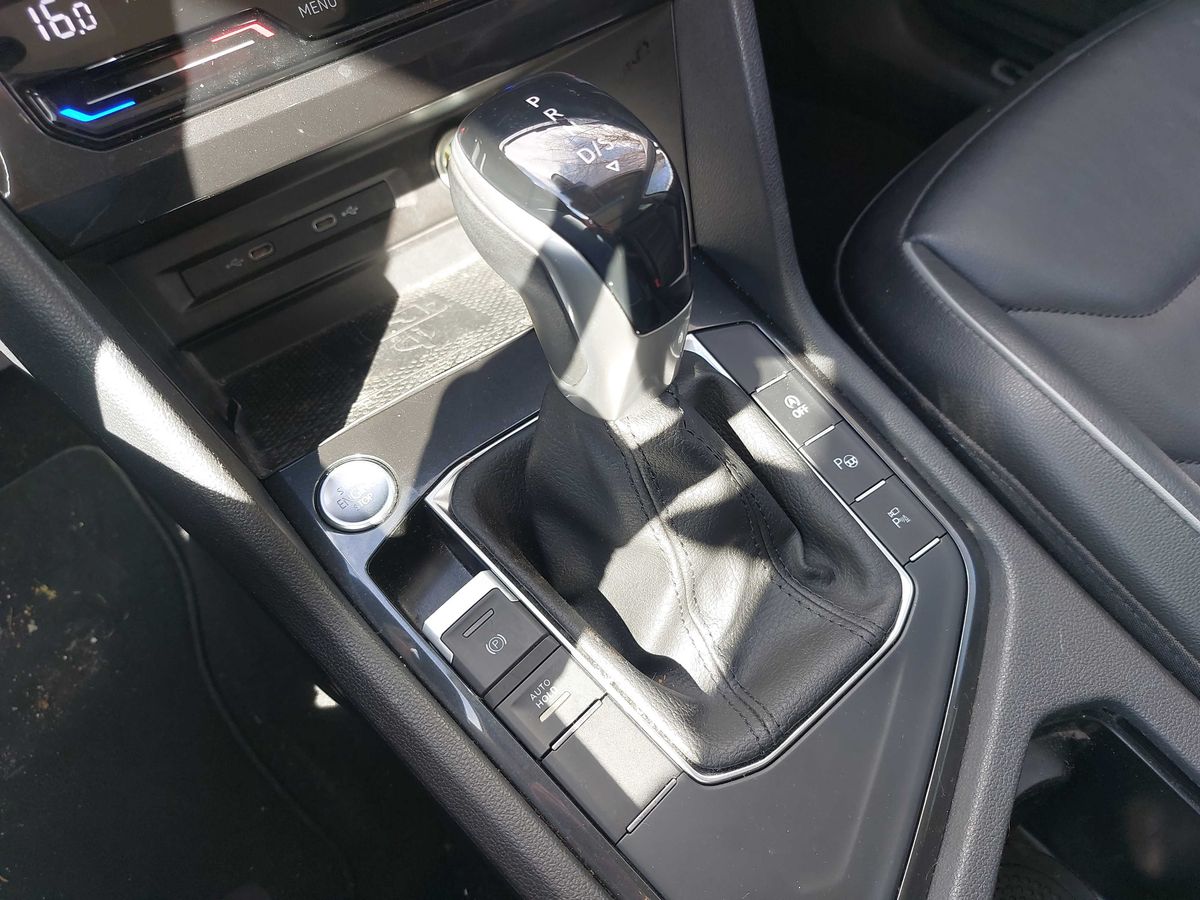 Volkswagen Tiguan 2022 — photo 78