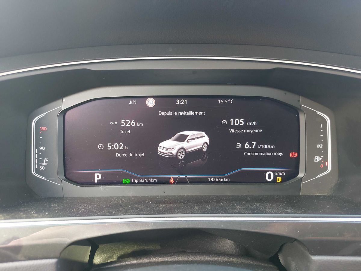 Volkswagen Tiguan 2022 — photo 13