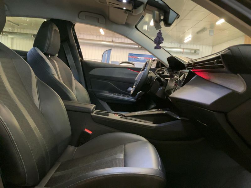Peugeot 308 1.2 PureTech Allure — zdjęcie 11