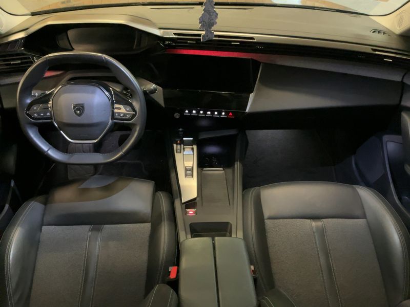 Peugeot 308 1.2 PureTech Allure — zdjęcie 12