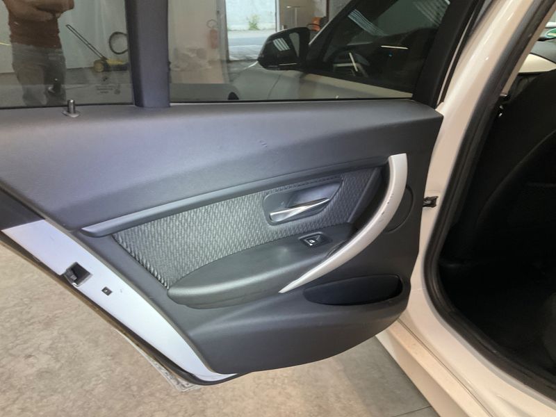 BMW 3er 320d xDrive Advantage 2017 – снимка 29