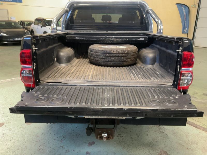 Toyota Hilux 3.0 Turbodiesel Double Cab Executive 4x4 — zdjęcie 10