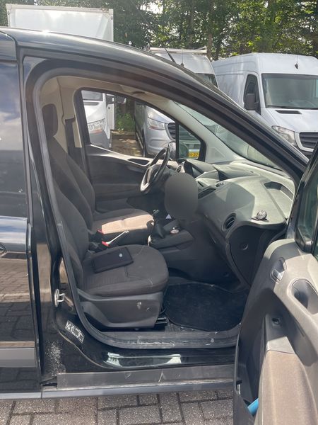 Ford Transit 1.5 TDCi Trend — zdjęcie 10
