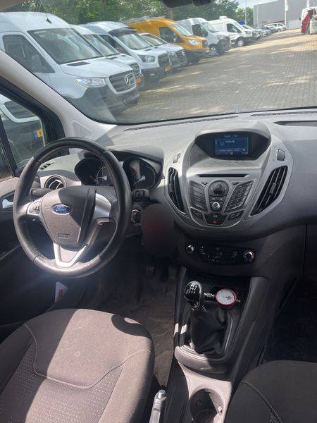 Ford Transit 1.5 TDCi Trend — zdjęcie 11