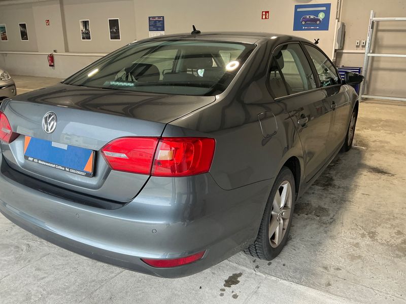 Volkswagen Jetta 1.2 TSI Comfortline — zdjęcie 2