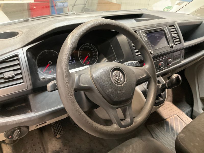 Volkswagen T6 Transporter 2.0 TDI Kasten EcoProfi 2017 – снимка 37