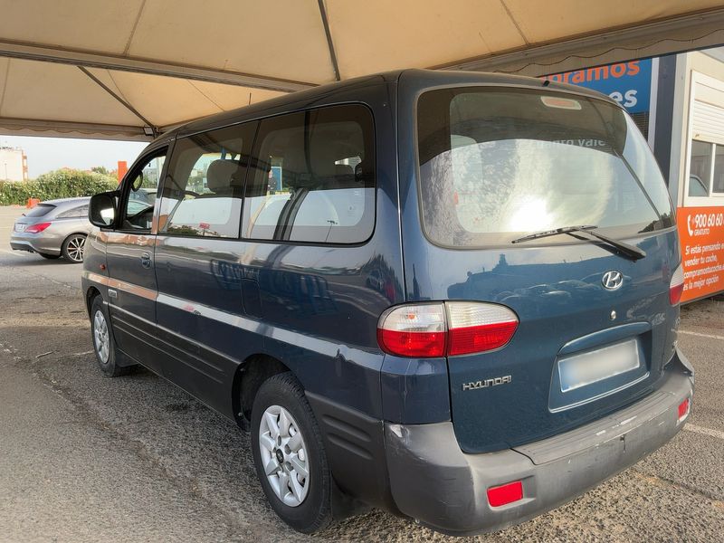 Hyundai H1 2.5 CRDi Starex — zdjęcie 3