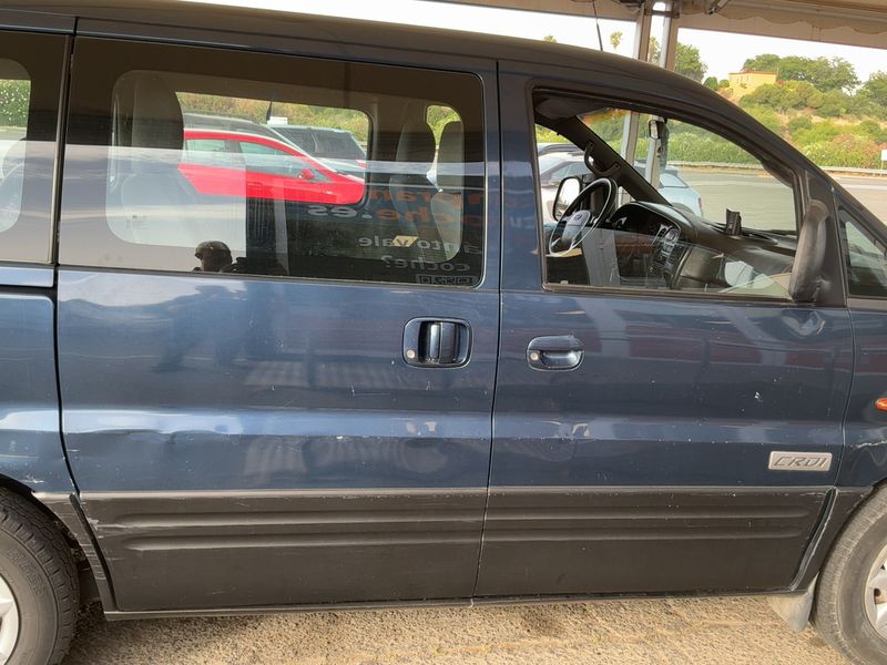 Hyundai H1 2.5 CRDi Starex — zdjęcie 7
