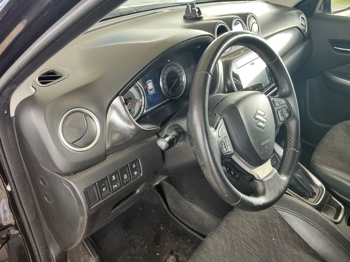 Suzuki Vitara 2019 — photo 50