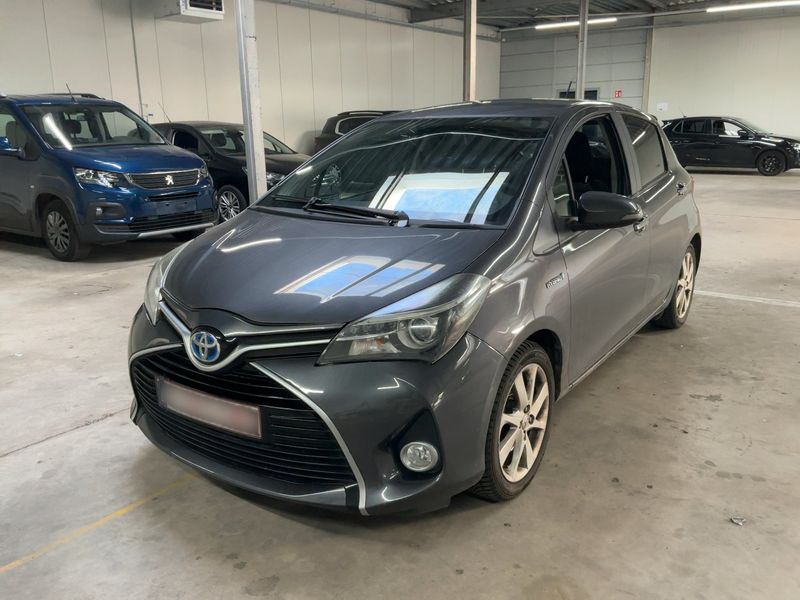 Toyota Yaris 1.5 Hybrid Attitude 2015 – снимка 1