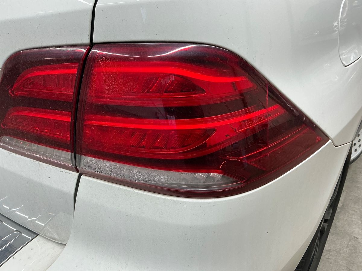 Mercedes-Benz GLE-Klasse 2017 — photo 32