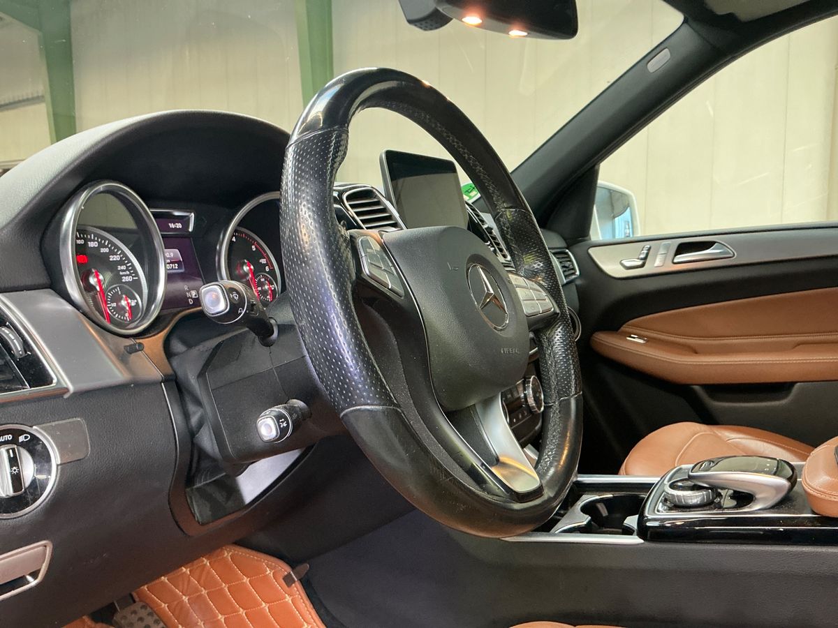 Mercedes-Benz GLE-Klasse 2017 — photo 27