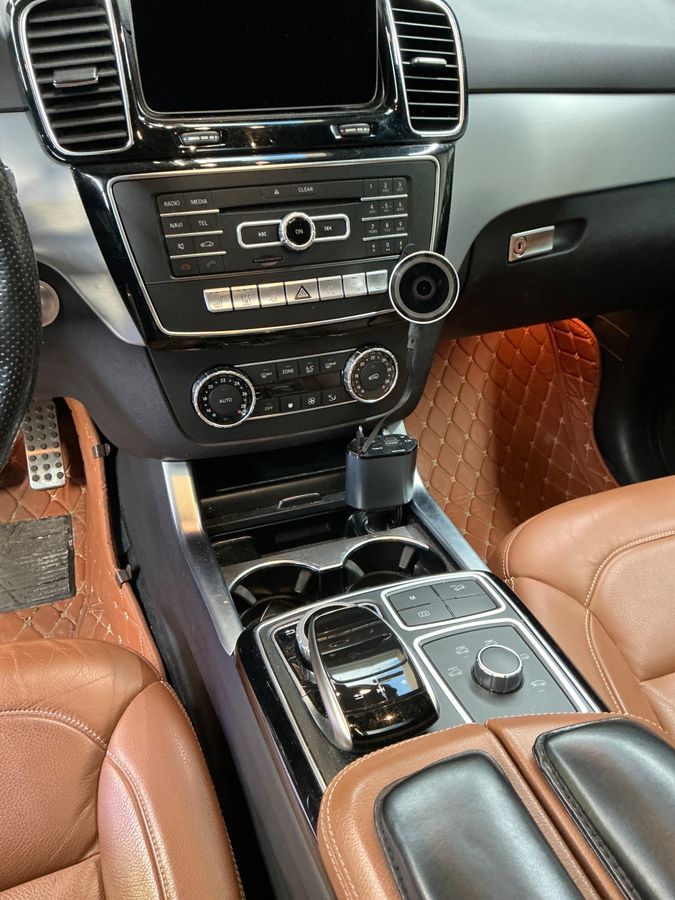Mercedes-Benz GLE-Klasse 2017 — photo 30
