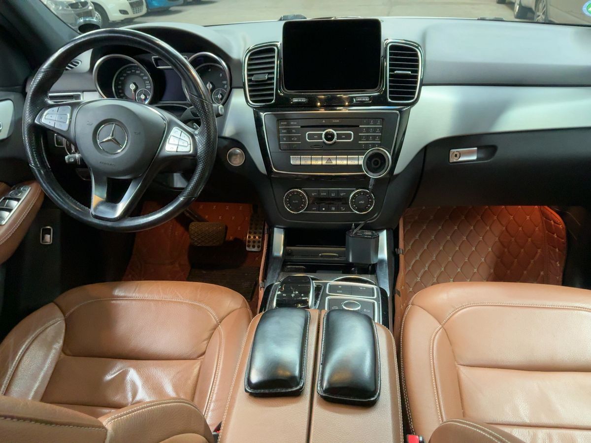 Mercedes-Benz GLE-Klasse 2017 — photo 19