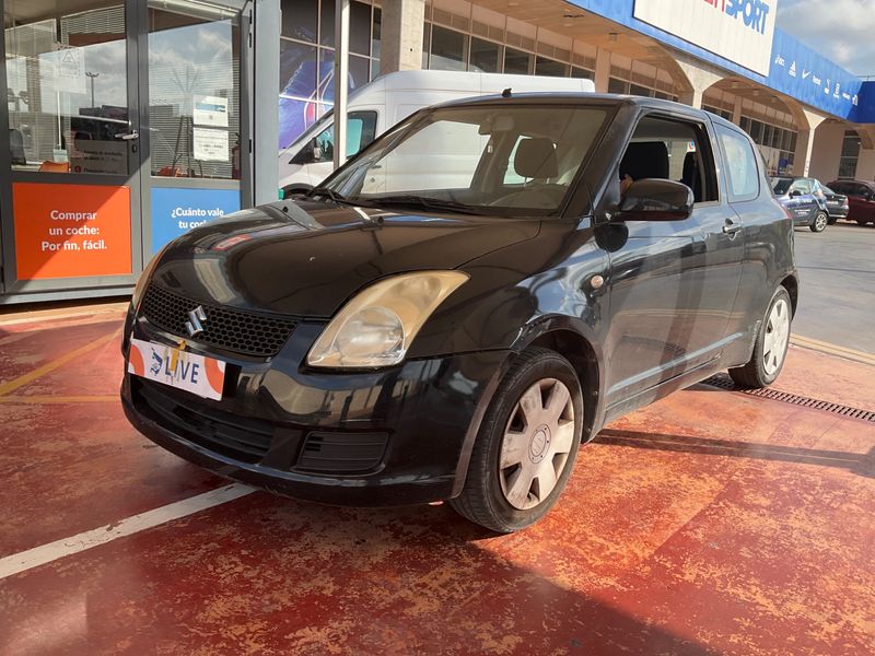 Suzuki Swift 1.3 Comfort — zdjęcie 1