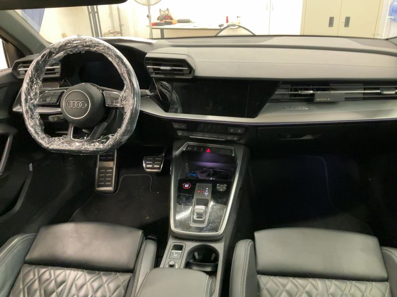 Audi S3 2.0 TFSI quattro — zdjęcie 12