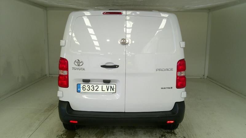 Toyota ProAce electric drive 100 kW Van L1 GX — zdjęcie 4