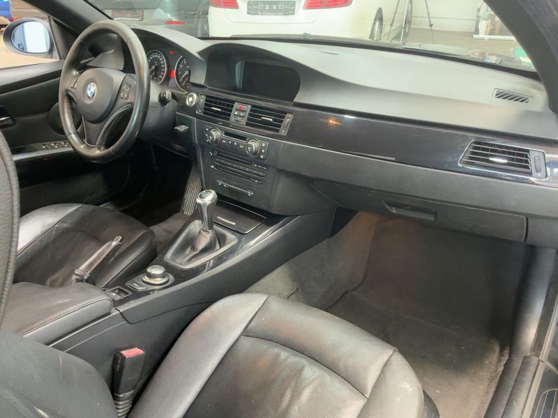 BMW 3er 325i 2007 – снимка 18