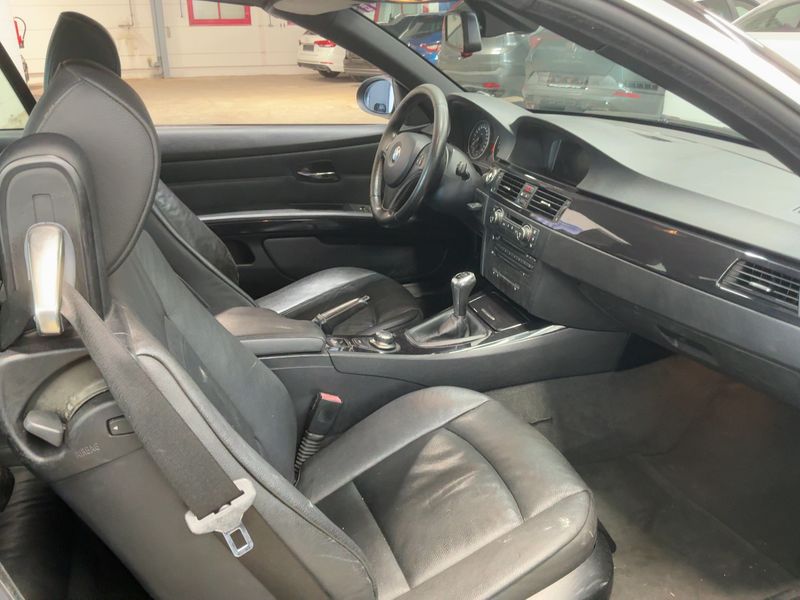 BMW 3er 325i 2007 – снимка 17