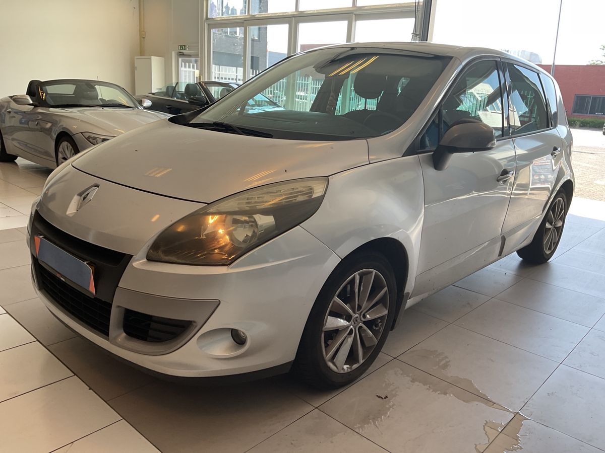 Renault Scenic 2011