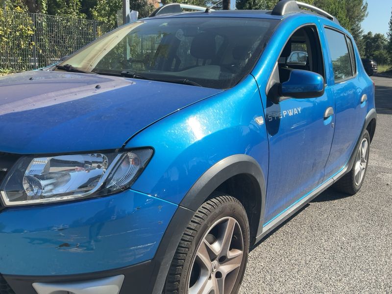 Dacia Sandero 0.9 TCe LPG Ambiance — zdjęcie 2