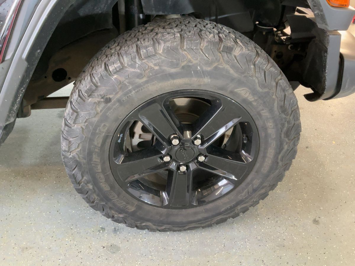Jeep Wrangler 2020 — photo 12