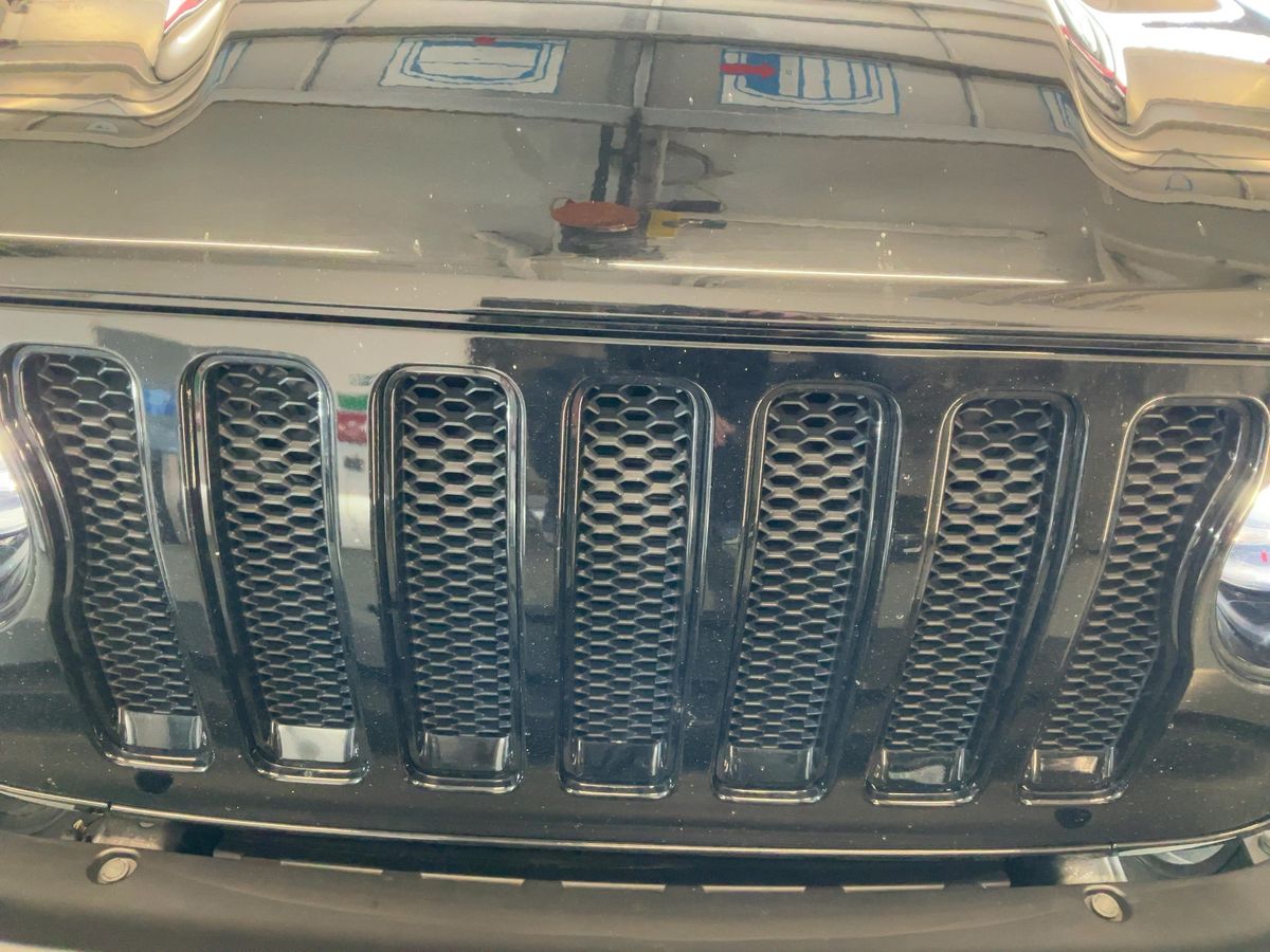 Jeep Wrangler 2020 — photo 23
