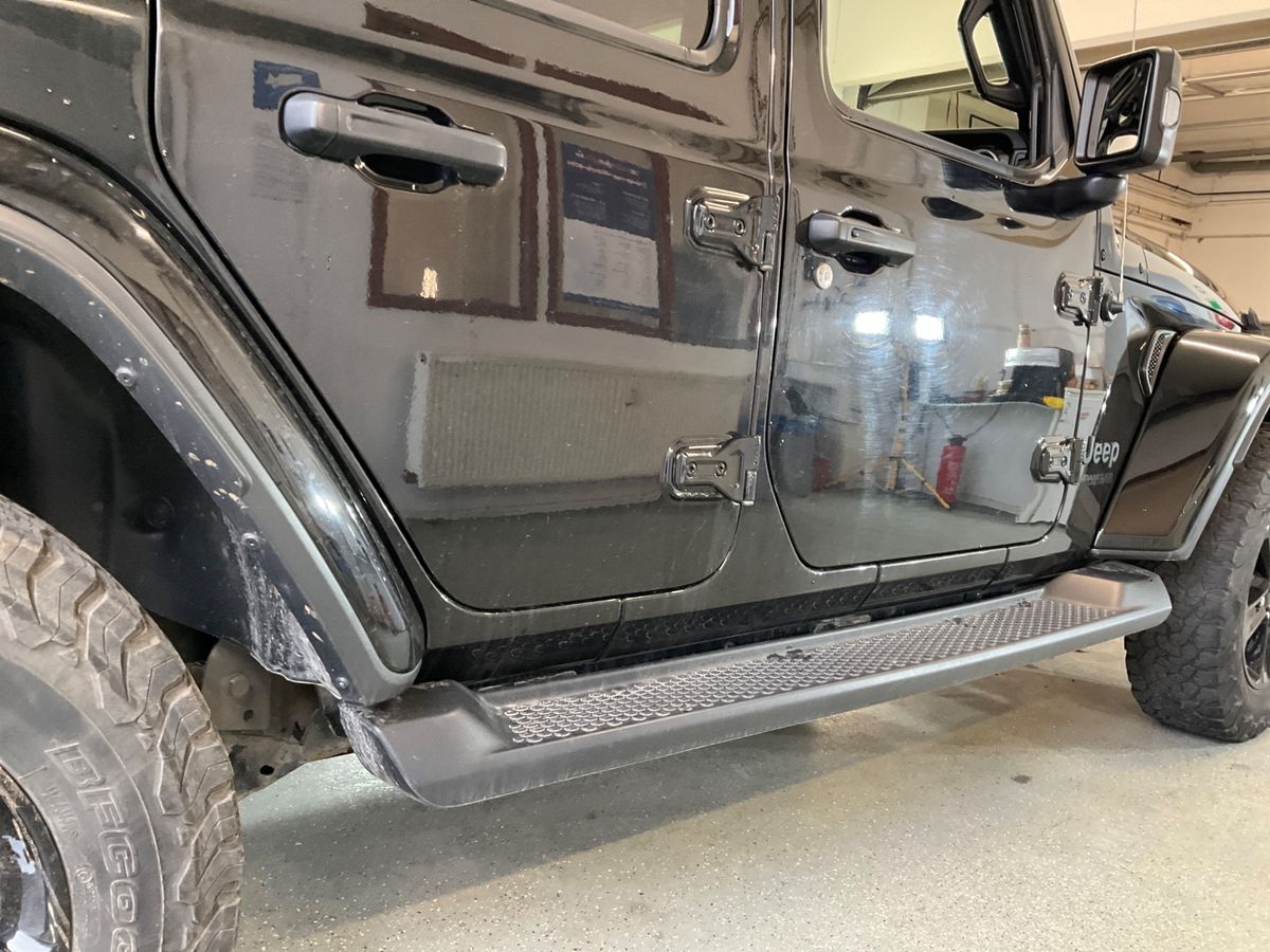 Jeep Wrangler 2020 — photo 24