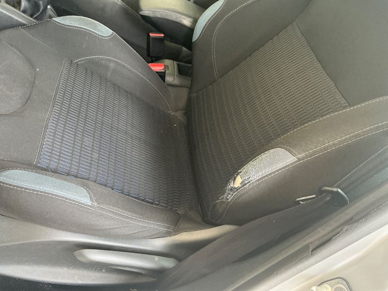 Peugeot 208 1.6 HDi Allure 2014 – снимка 27