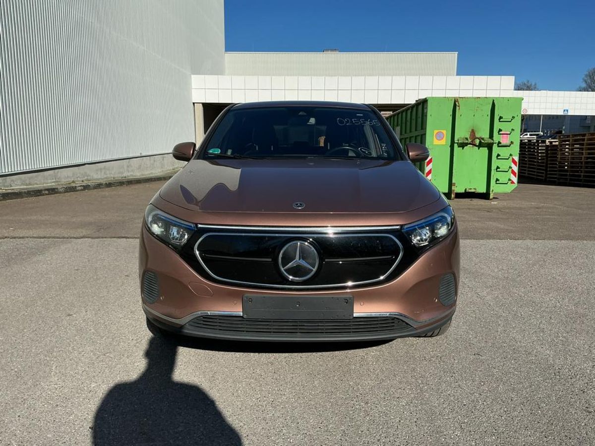 Mercedes-Benz EQA 2022 — photo 8