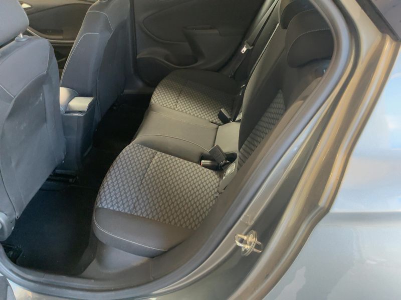 Opel Astra 1.4 SIDI Turbo Business Start/Stop — zdjęcie 14