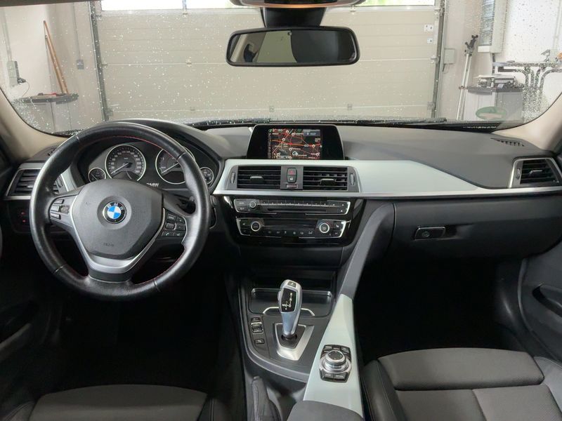 BMW 3er 335d xDrive Sport Line — zdjęcie 12