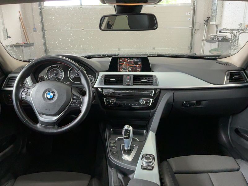 BMW 3er 335d xDrive Sport Line — zdjęcie 13