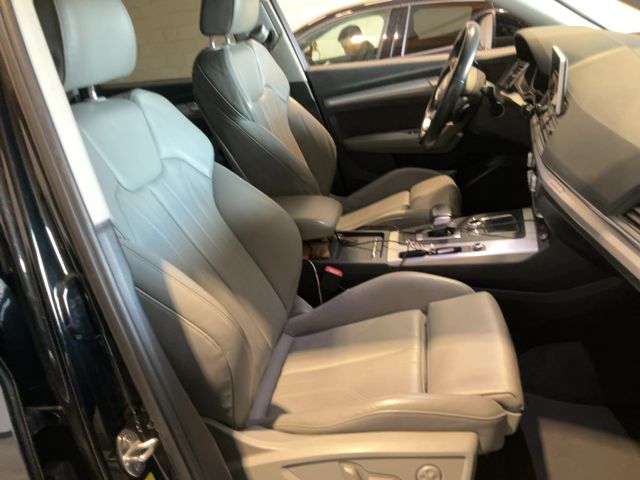 Audi Q5 2019 — photo 17