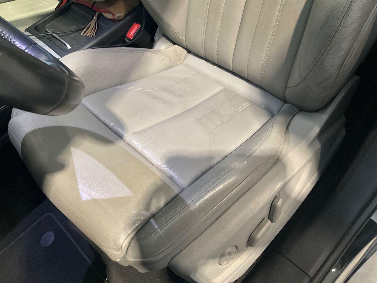 Audi Q5 2019 — photo 38