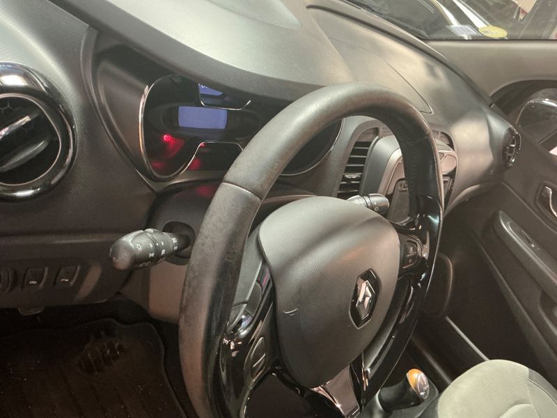 Renault Captur 1.5 dCi Energy Business Eco2 2014 – снимка 23
