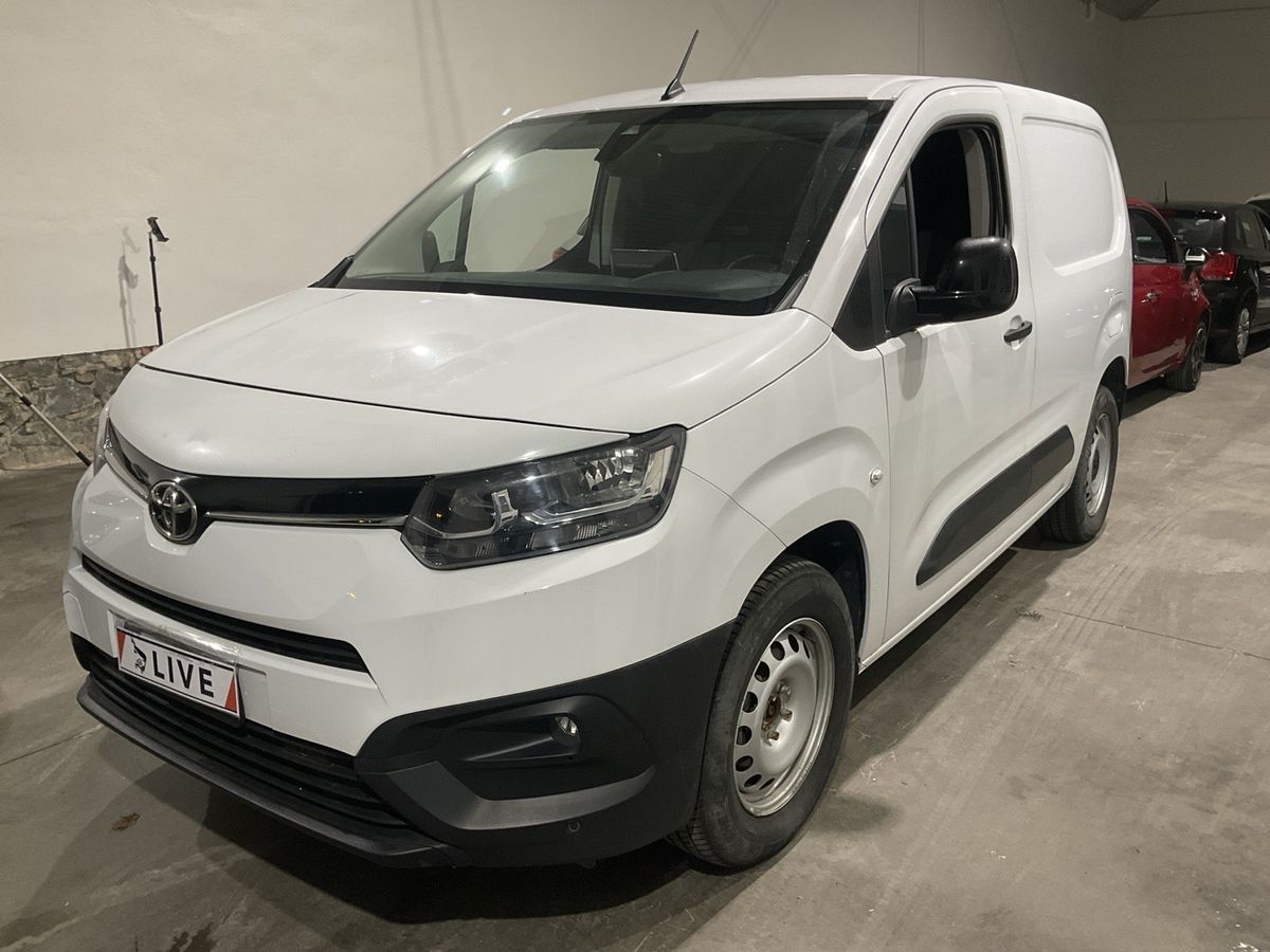 Toyota ProAce 2023 — photo 1
