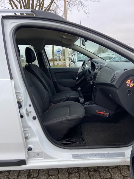 Dacia Logan MCV 0.9 TCe Prestige — zdjęcie 10