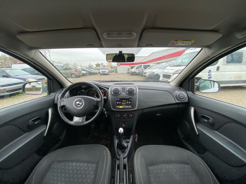 Dacia Logan MCV 0.9 TCe Prestige — zdjęcie 11