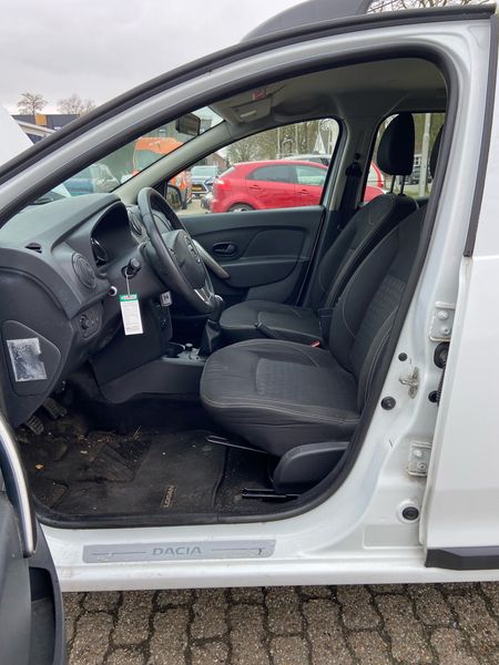 Dacia Logan MCV 0.9 TCe Prestige — zdjęcie 22