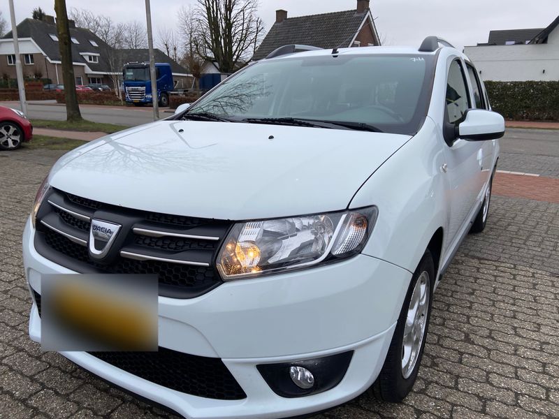 Dacia Logan MCV 0.9 TCe Prestige — zdjęcie 2